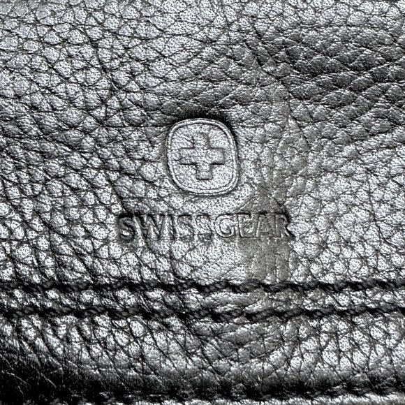 SWISSGEAR  Black Genuine Leather card holder bills and coins wallet - Picture 8 of 8